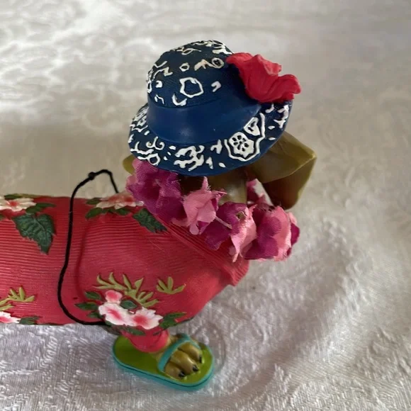 Westland Giftware “Hot Diggity!” dachshund Long Hot Summer figurine. - Picture 7 of 14
